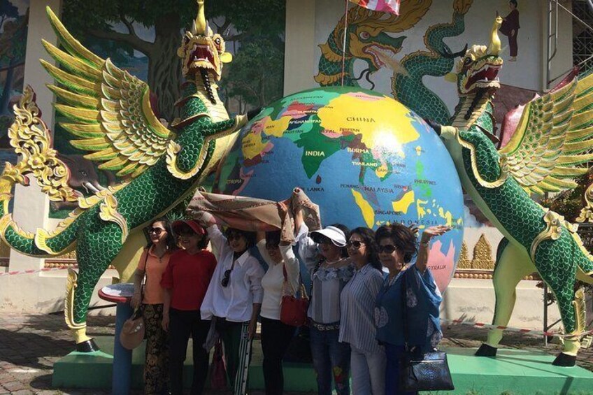 Earth Caretaker "Pancarupa" with 5 different animal parts @Burmese Temple