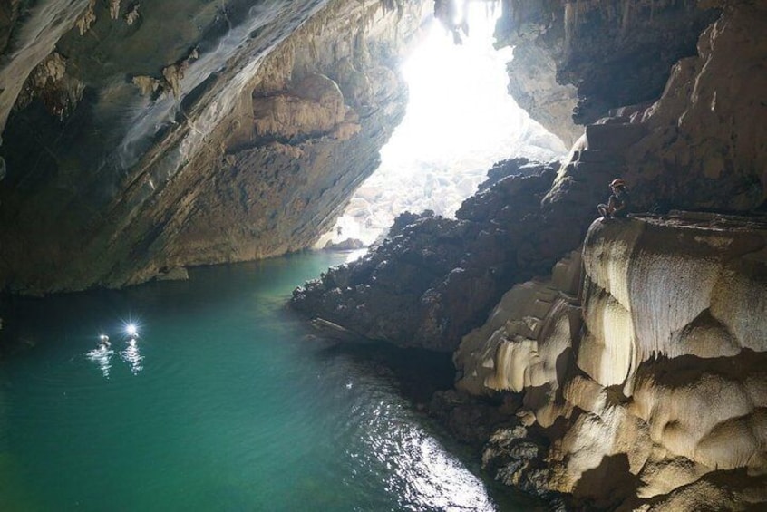 Phong nha cave