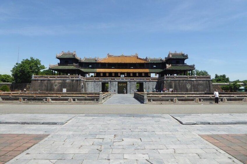 Full Day Tour Hue Citadel All-Inclusive: Ancient Tombs, Heritage, Lunch