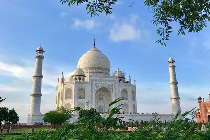 Private 2-Day Tour to Agra one-way from Jaipur to Delhi with The Taj Mahal