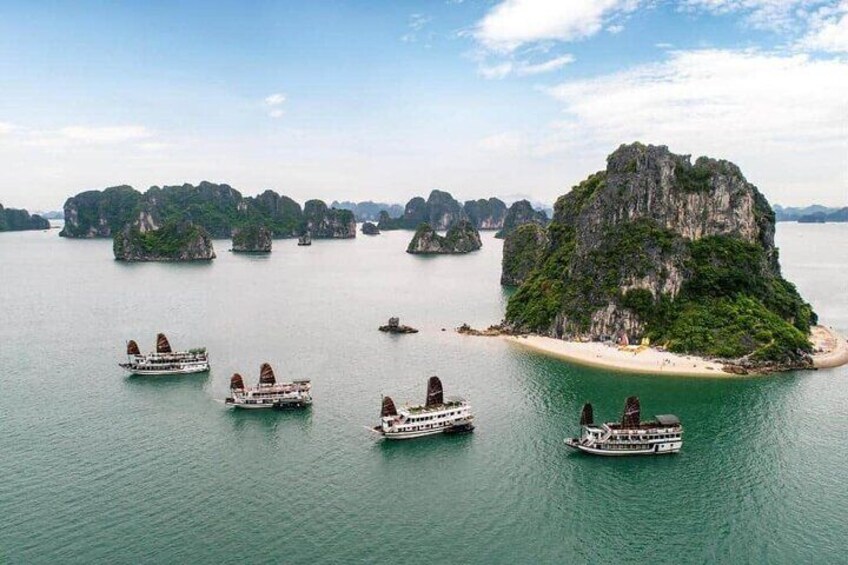 Best Of The North Vienam (Hanoi Sapa Halong Bay With 6 Day Group Tour)