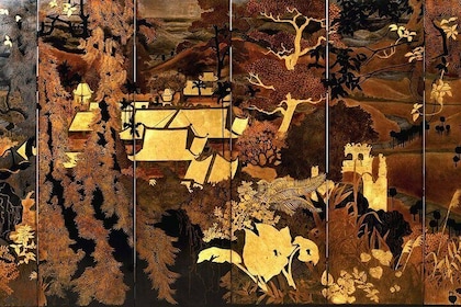 Tradional lacquer paitining village Making lacquer painting