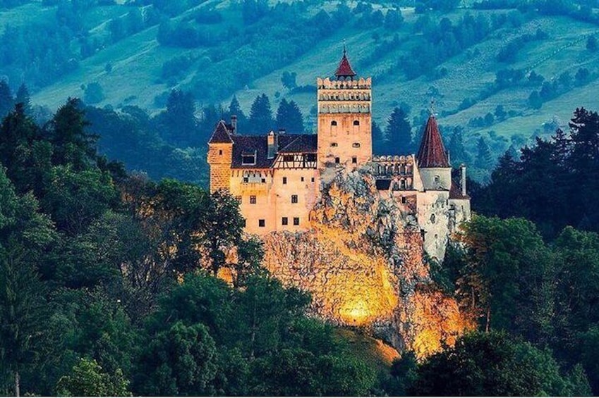 Dracula’s Castle, Peles Castle and Black Church Day tour