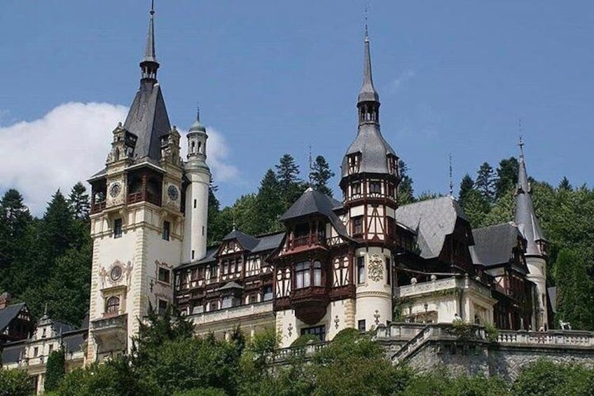 Dracula’s Castle, Peles Castle and Black Church Day tour