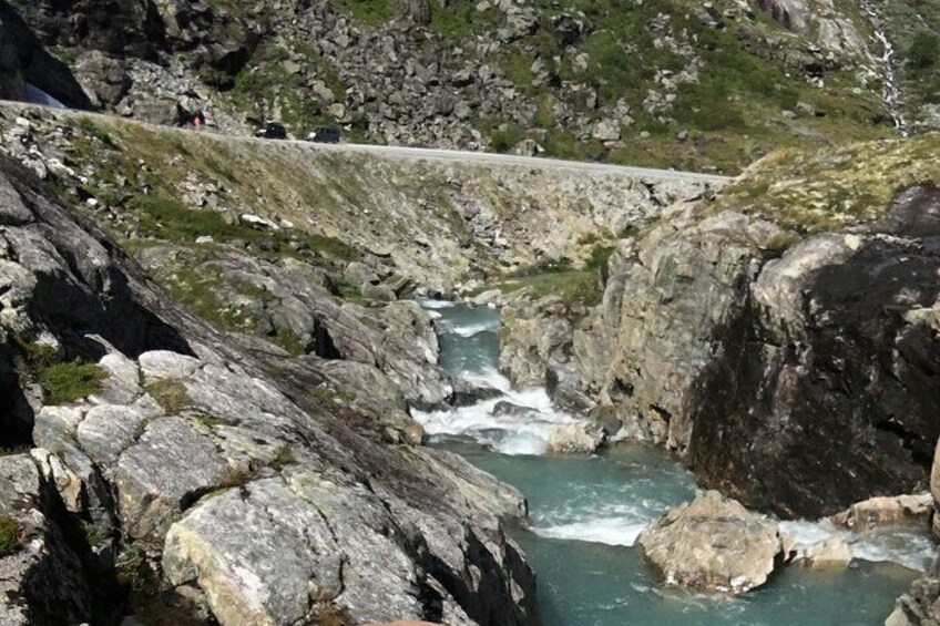 Private shore excursions Ålesund Trollstigen-Trollroad in small(9-15)groups