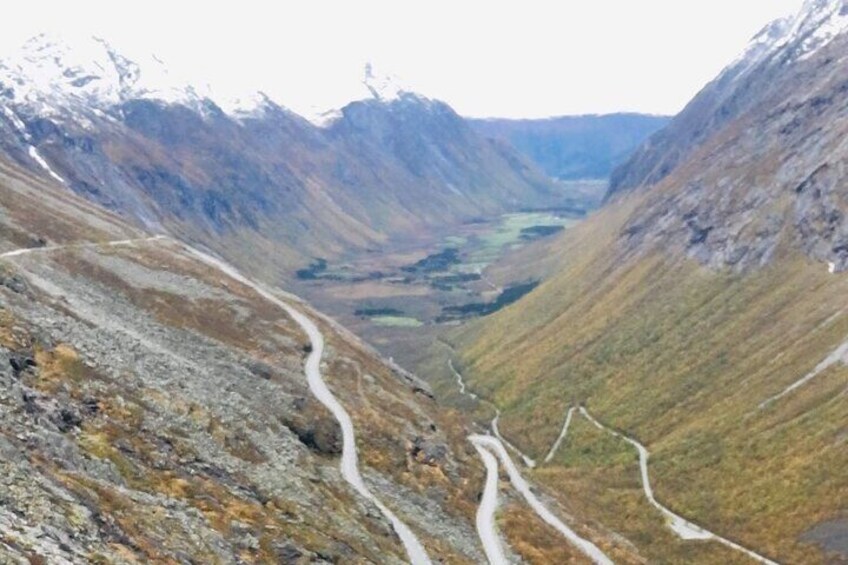 Private shore excursions Ålesund Trollstigen-Trollroad in small(9-15)groups