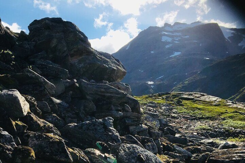 Private shore excursions Ålesund Trollstigen-Trollroad in small(9-15)groups