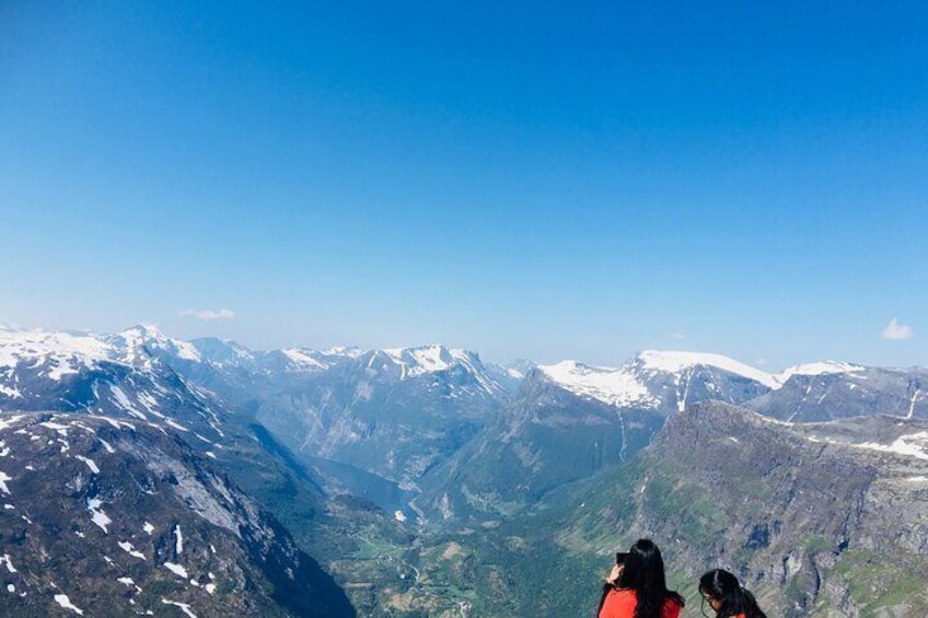 Private tour Geiranger and Glaciers