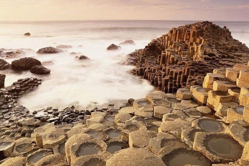 Private Guided Tour Giant's Causeway Game of Thrones Rope Bridge From Belfast