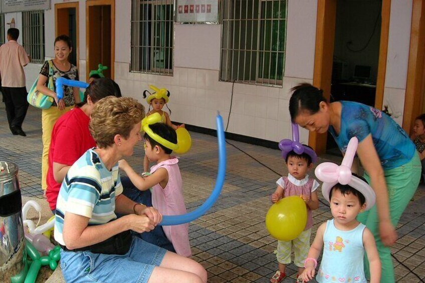 Adopting Family Return Visit Package Service In Chongqing
