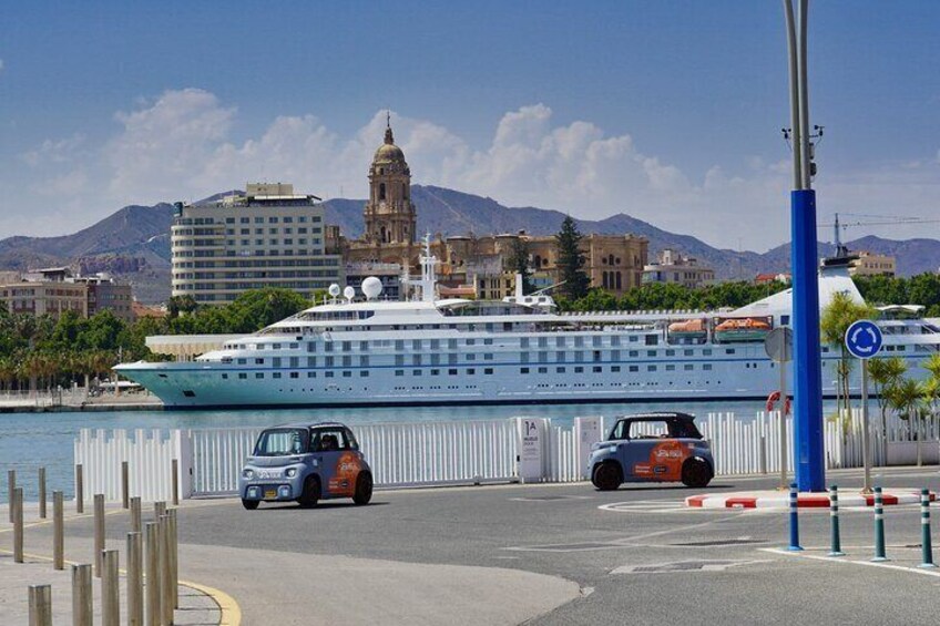 Cruise Terminal Pickup. Private and fun Tour in Malaga by Electric Car (2h)