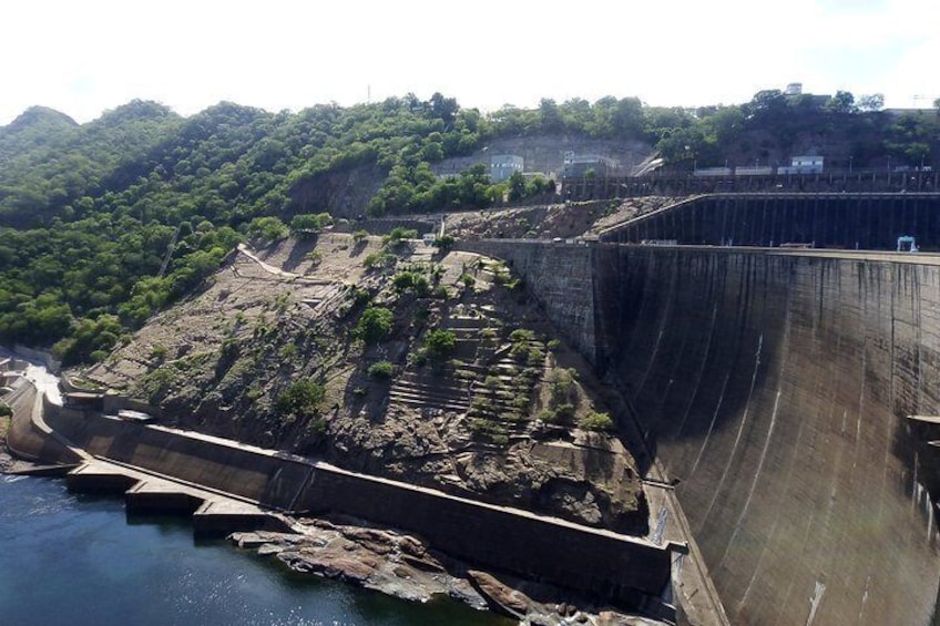 Kariba Dam wall day visit