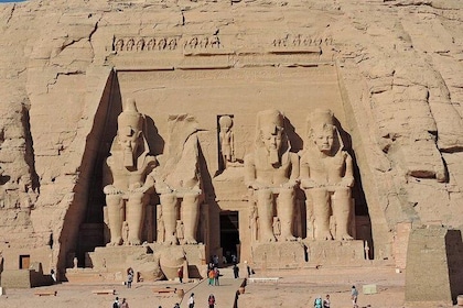 Abu Simbel Temples Private Tour from Aswan with Lunch