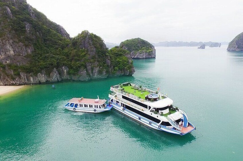 Halong Bay Luxury Cruise Full Day Tour from Hanoi: All inclusive