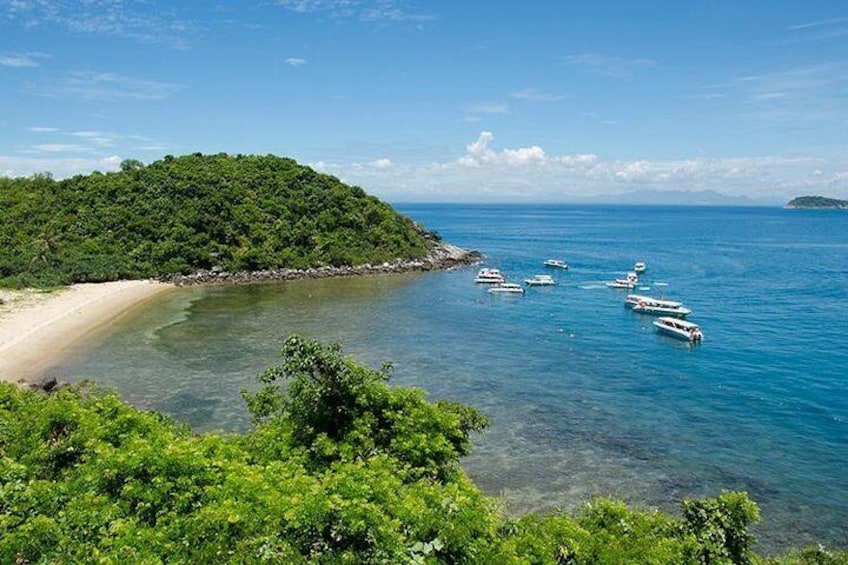 Cham Islands Full-Day Tour: Speed Boat, Lunch, Snorkeling and Beach