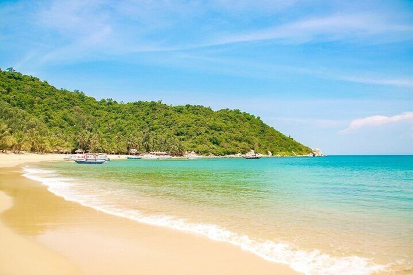Cham Islands Full-Day Tour: Speed Boat, Lunch, Snorkeling and Beach