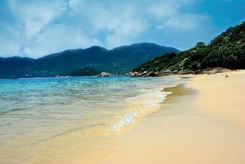 Cham Islands Full-Day Tour: Speed Boat, Lunch, Snorkeling and Beach
