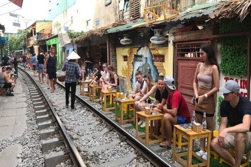 Private Hanoi City Half-Day Tour (Discover the hidden corners)