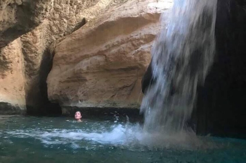 Private Day Trip To Wadi Shab & Bimmah Sinkhole Price Up To 5 Persons