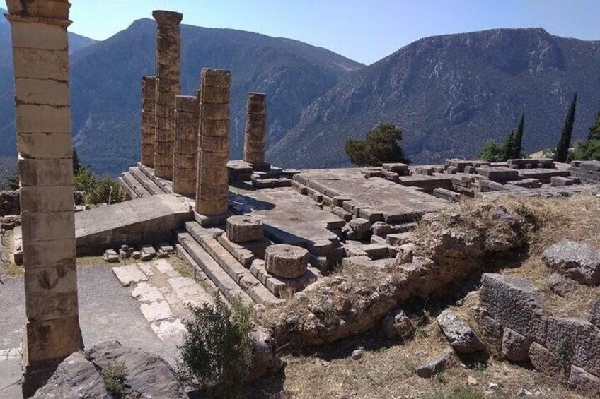 Delphi, Trip to the "Center of the Ancient World"