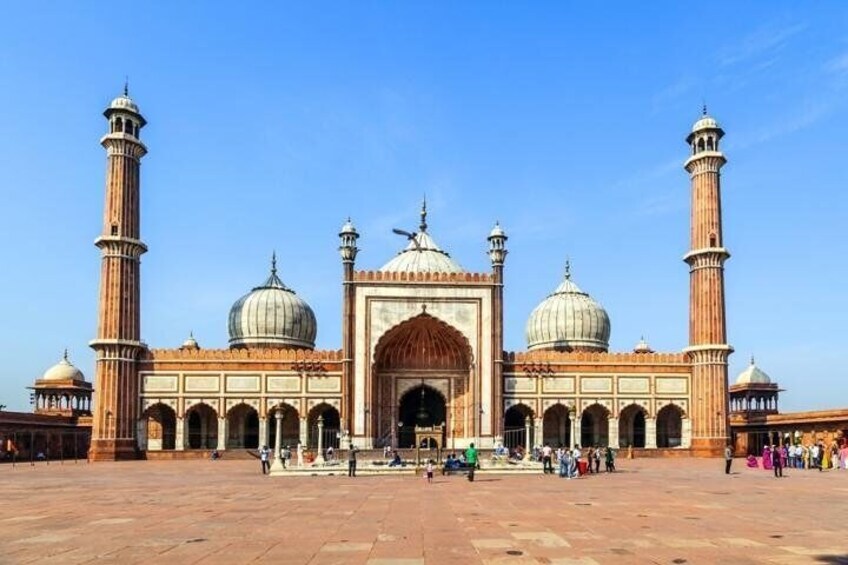 Jamia Mosque 