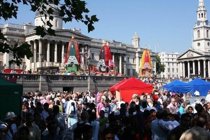 Half-Day Private Tour of Chhatarpur Temple in Delhi