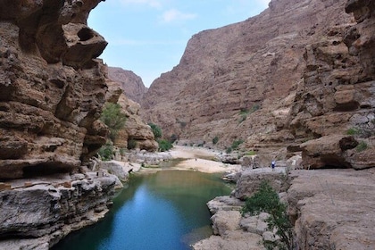 Wadi Sahtan (Day trip) 4WD Mandoos-The Chest of Oman