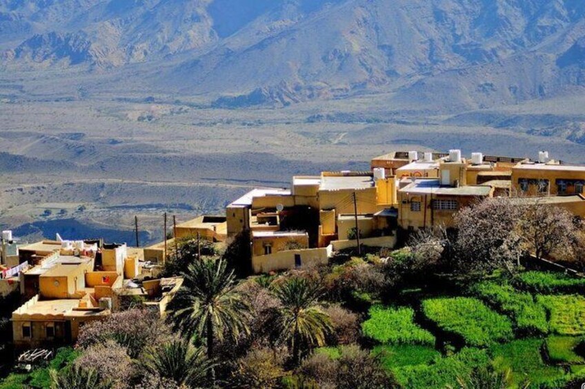 Wadi Al Abyad, Wakan village,Muscat tours