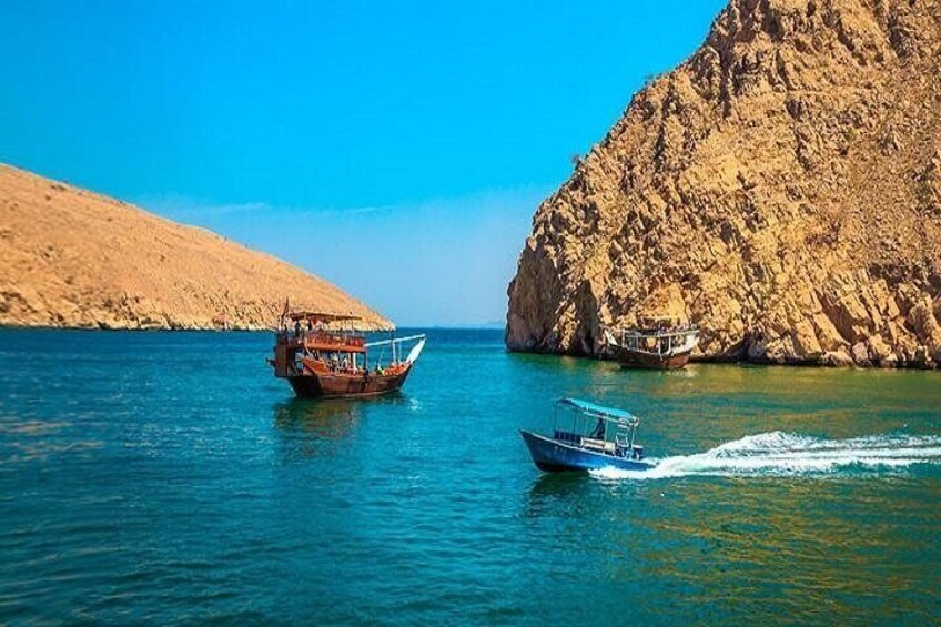 Khasab dhaow cruise,Oman tours,Oman day tours
