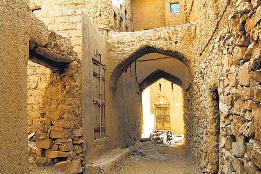 Oman day tours , Nizwa day trip 