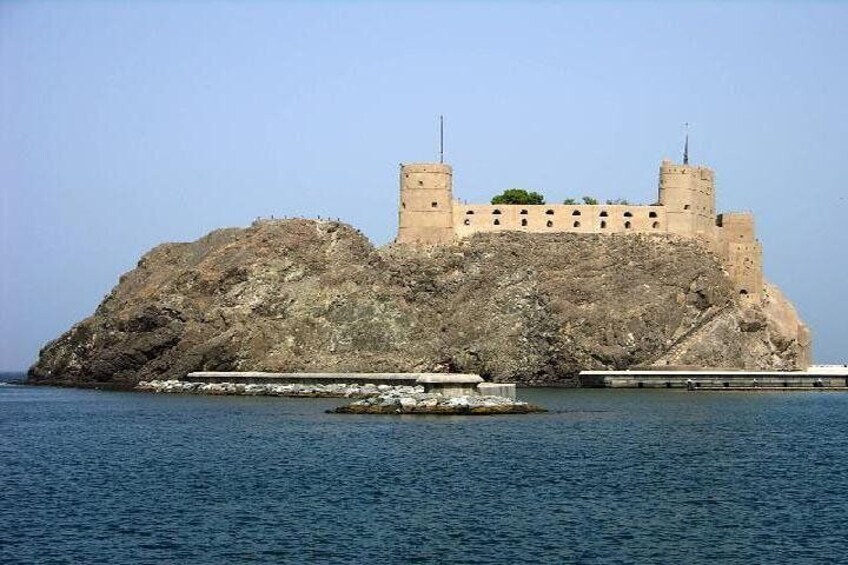 Sunset Muscat,Oman day tours 