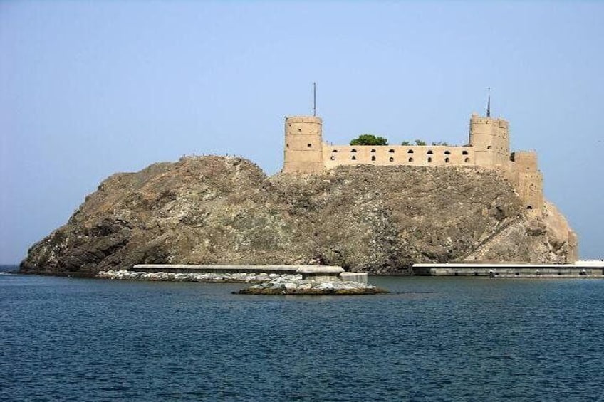 Sunset Muscat,Oman day tours
