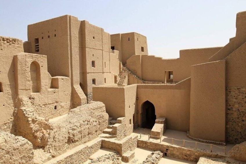 Oman day tours,Jabrin,Bahla,Nizwa