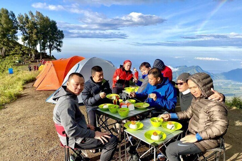 The Best Rinjani Mountain Trekking Activity