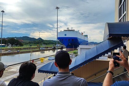 Tour de escala Canal de Panamá y ciudad