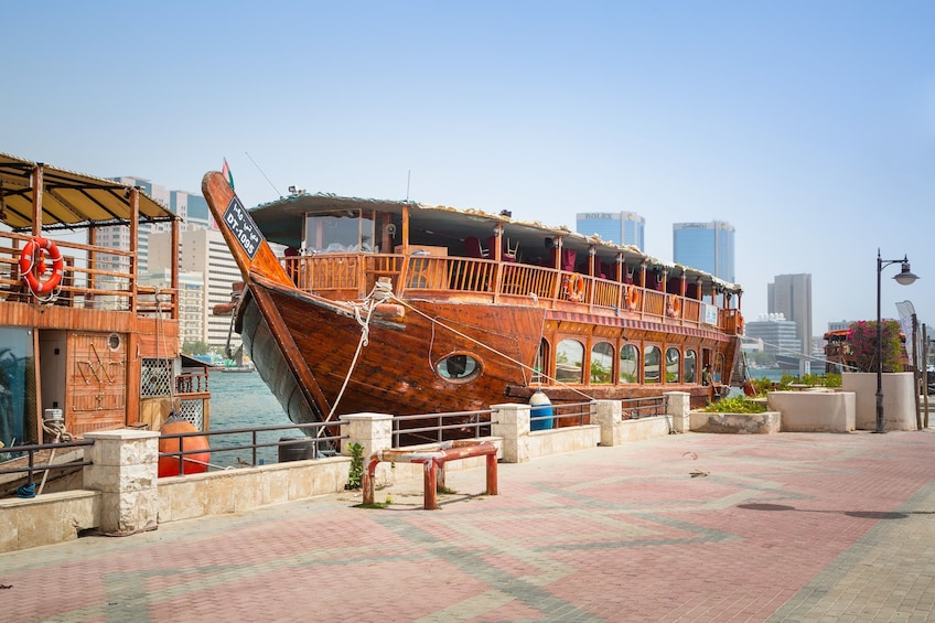 Dhow Cruise Dinner in Creek