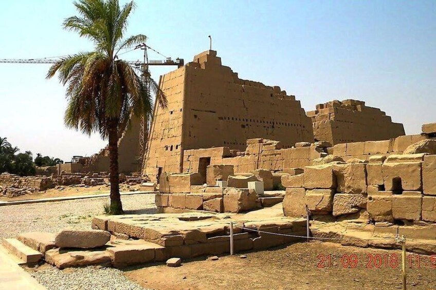 Full Day Tour to East and West Banks of Luxor