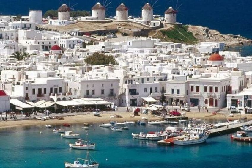 A panoramic view of Mykonos (and its windmills)