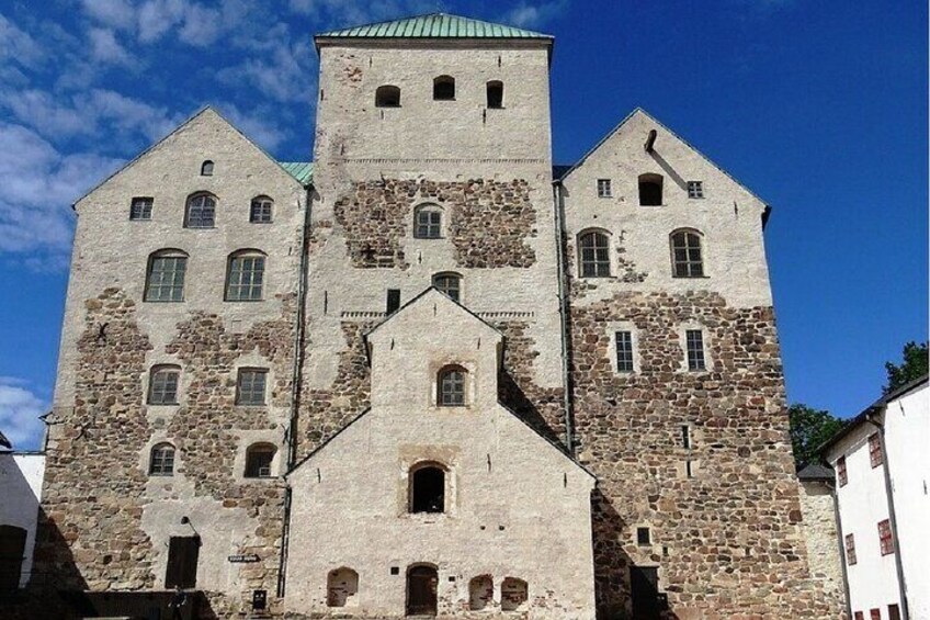 PRIVATE Skokloster Castle Tour and Viking Sigtuna City by VIP car