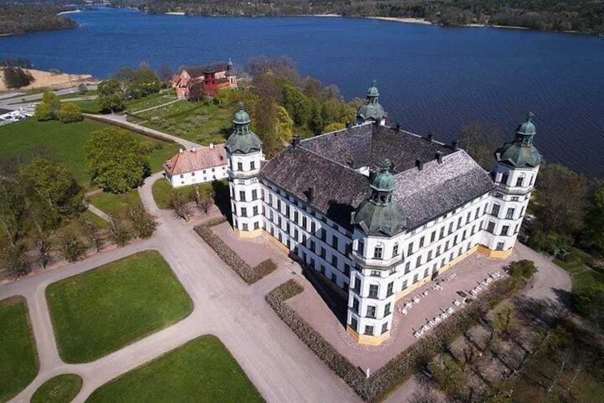 Private Tour from Stockholm to Skokloster Castle and Sigtuna by VIP car