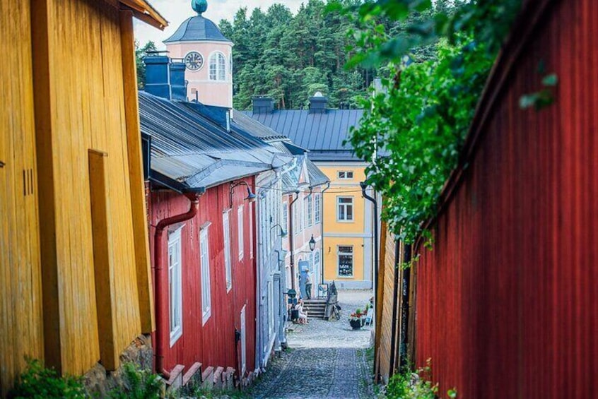 PRIVATE Helsinki and Medieval Porvoo VIP Tour