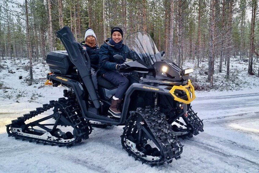 "ICEBREAKER" Ice Fishing VIP Private Tour 