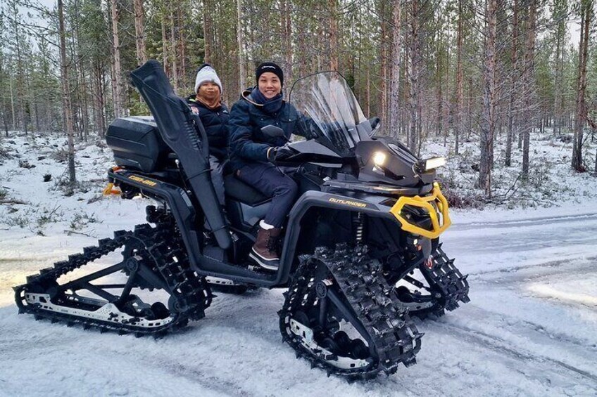 "ICEBREAKER" Ice Fishing VIP Private Tour
