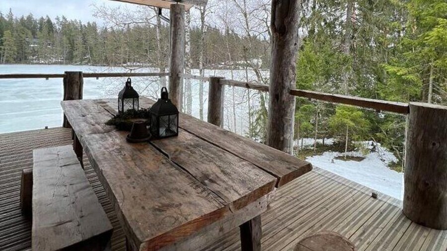 Helsinki PRIVATE Familiarity with the traditional Finnish food and sauna