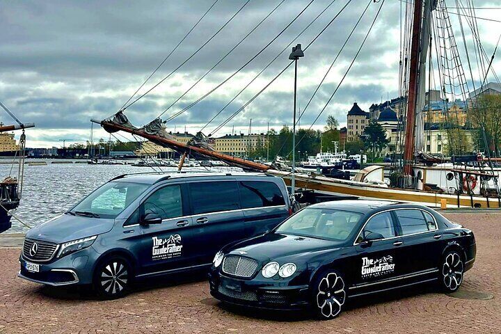 Grand Castle Tour Drottningholm and Gripsholm