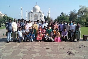 Same day agra tour with Guied