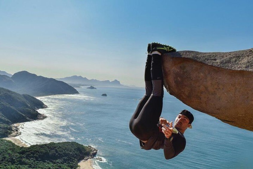 Pedra Do Telégrafo + Praia De Grumari