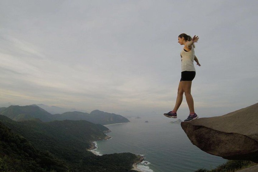 Pedra Do Telégrafo + Praia De Grumari