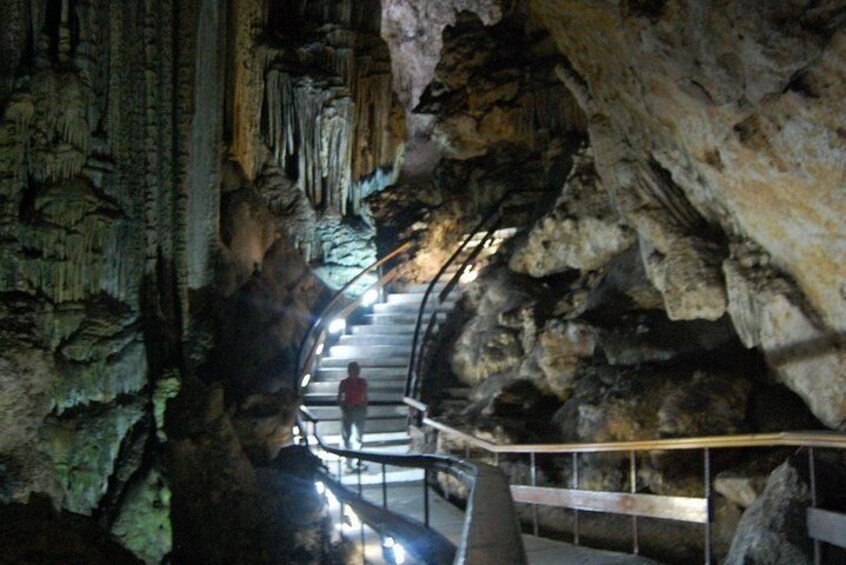 nerja caves