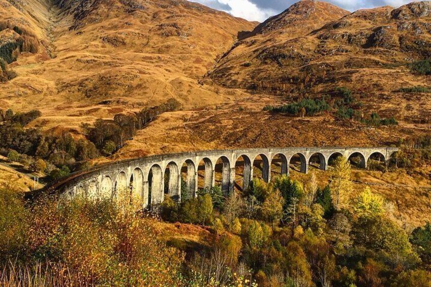 Glenfinnan Viaduct (Harry Potter Bridge)